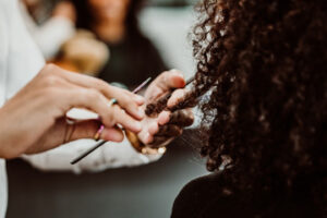 curly hair salons